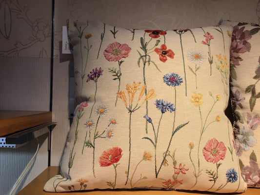 クッションとクッションカバー